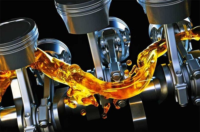 Thay dầu ô tô: Khi nào và nên dùng loại dầu nào?