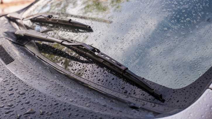 Những điều bạn cần biết về gạt nước kính chắn gió ô tô – Bảo hiểm quân đội Mic Sài Gòn