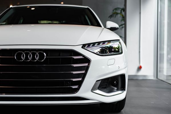 Audi A4 2024: giá bán trên đường, hình ảnh, thông số kỹ thuật và mua trả góp