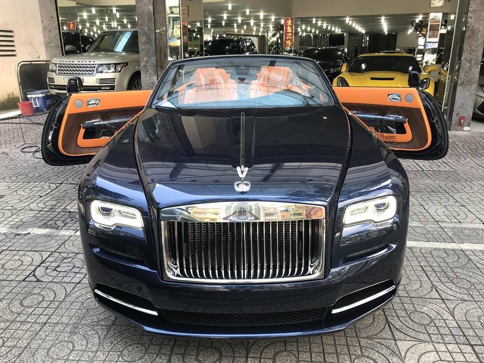 Giá xe Rolls Royce và ưu đãi mới nhất 2024 hiện nay