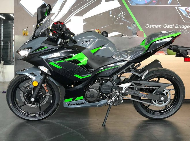 Bảng giá môtô Kawasaki tháng 9/2019: Nhiều mẫu xe giảm giá sốc