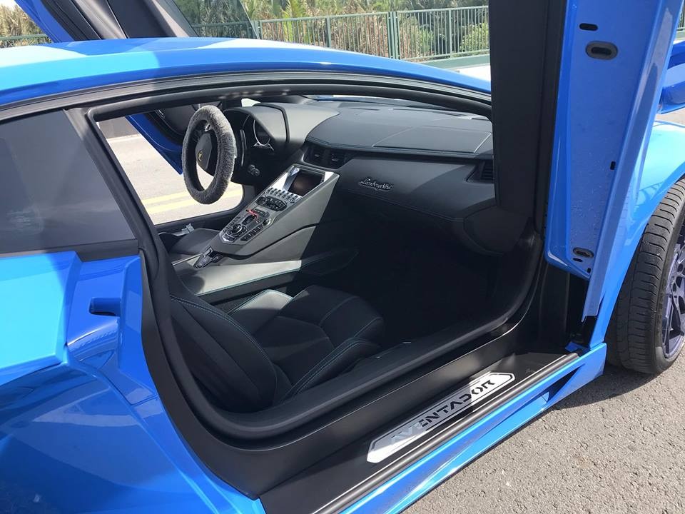 Giá xe Lamborghini Aventador LP700-4 2024 mới nhất - Tinxe