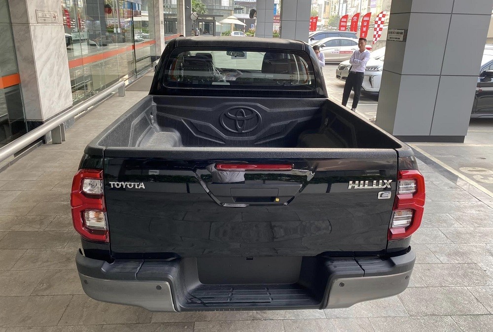 Giá xe Toyota Hilux 2024 và ưu đãi mới nhất hiện nay - Tinxe