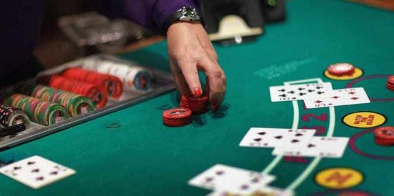 Bluff Là Gì? Cách Nhận Biết Đối Thủ Đang Bluff Trên Bàn Poker